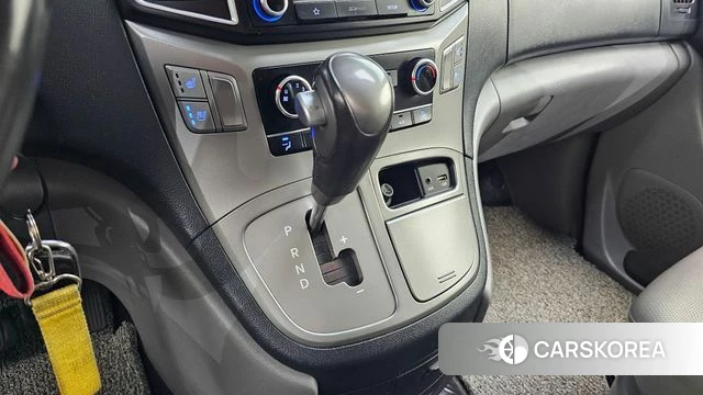 Hyundai The New Grand Starex id 4582064 из Кореи 29