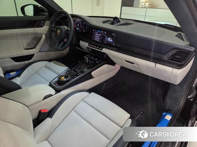 Porsche 911(992) id 4834021 из Кореи 19
