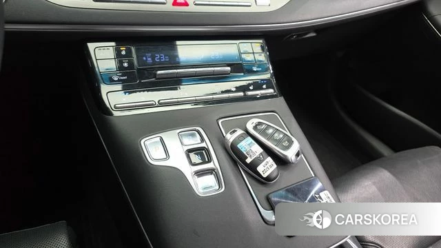Hyundai The New Grandeur IG id 4998117 из Кореи 29