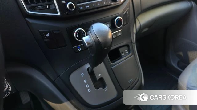 Hyundai The New Grand Starex id 4988559 из Кореи 31