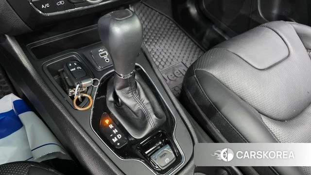 Jeep Cherokee (KL) id 4922913 из Кореи 19