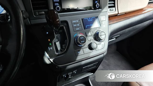 Toyota Sienna id 4998704 из Кореи 19
