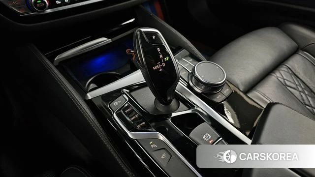 BMW 5 Series (G30) id 4987785 из Кореи 34