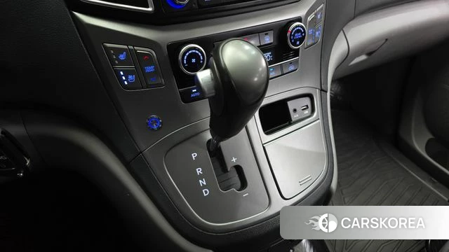 Hyundai The New Grand Starex id 4967123 из Кореи 19