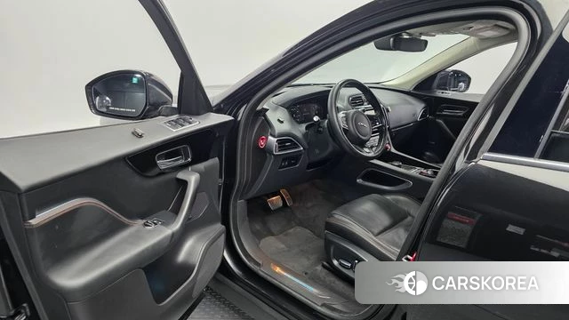 Jaguar F-PACE id 4900281 из Кореи 33