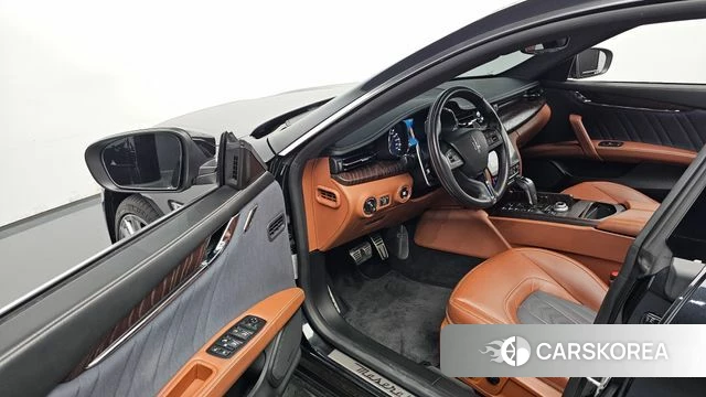 Maserati Quattroporte id 5023534 из Кореи 39