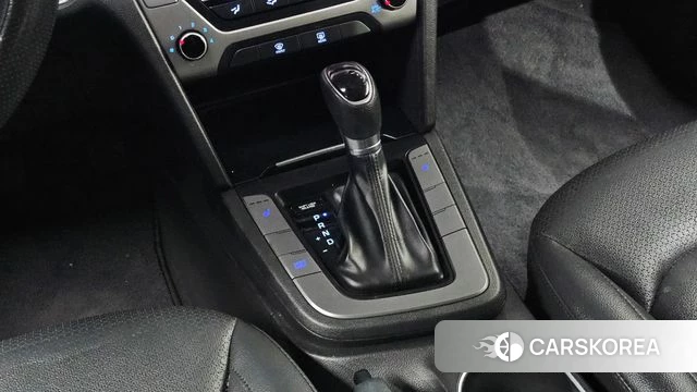 Hyundai Avante AD id 5024068 из Кореи 30