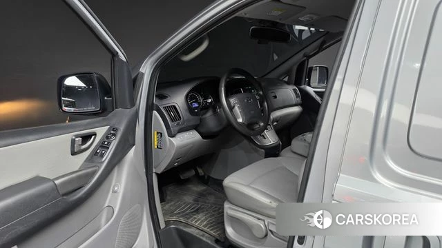 Hyundai The New Grand Starex id 4967131 из Кореи 30