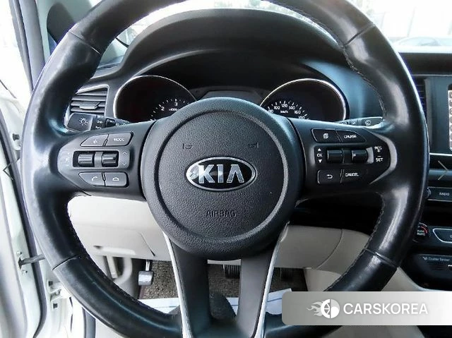Kia The New Carnival id 4969628 из Кореи 19