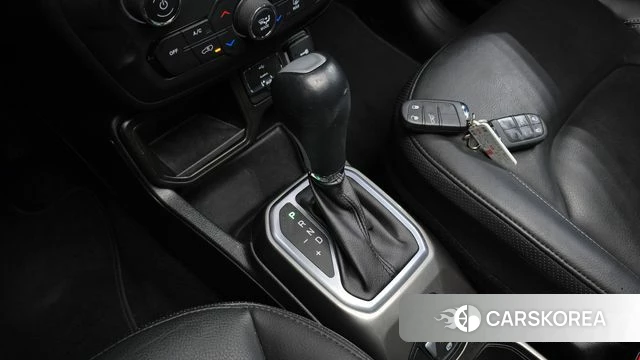 Jeep Renegade id 4992688 из Кореи 32