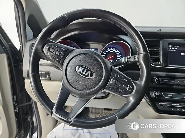 Kia The New Carnival id 5023645 из Кореи 17