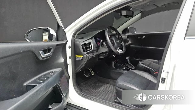 Kia Stonic id 5048308 из Кореи 29