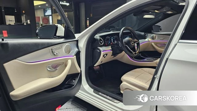 Mercedes-Benz E-Class W213 id 4942991 из Кореи 32