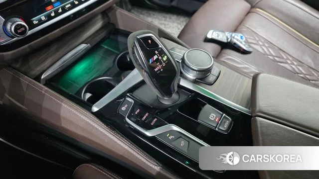 BMW 5 Series (G30) id 5028810 из Кореи 31