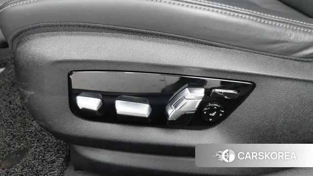 BMW 5 Series (G30) id 5016837 из Кореи 18