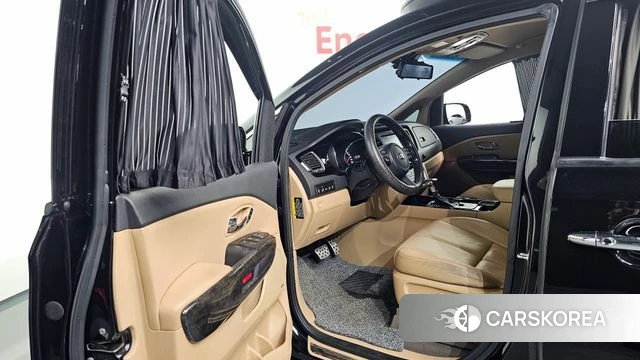 Kia The New Carnival id 4988296 из Кореи 33