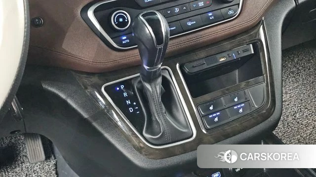 Hyundai The New Grand Starex id 4967462 из Кореи 19