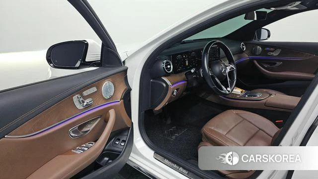 Mercedes-Benz E-Class W213 id 4923232 из Кореи 29