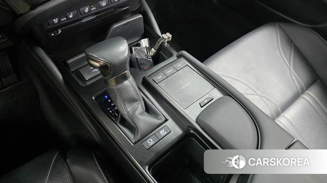 Lexus ES300h 7th generation id 4922810 из Кореи 34