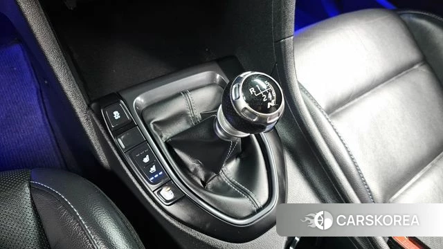 Hyundai Veloster (JS) id 4698573 из Кореи 29