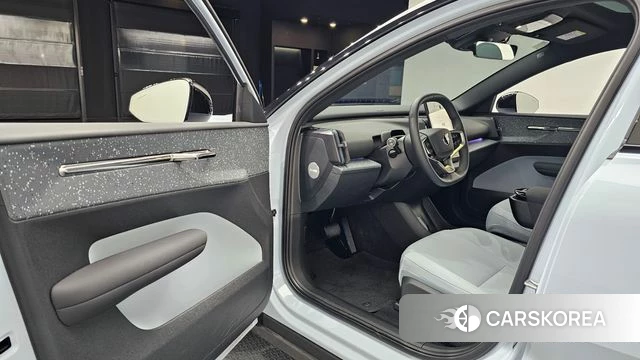 Volvo EX30 id 4879496 из Кореи 32