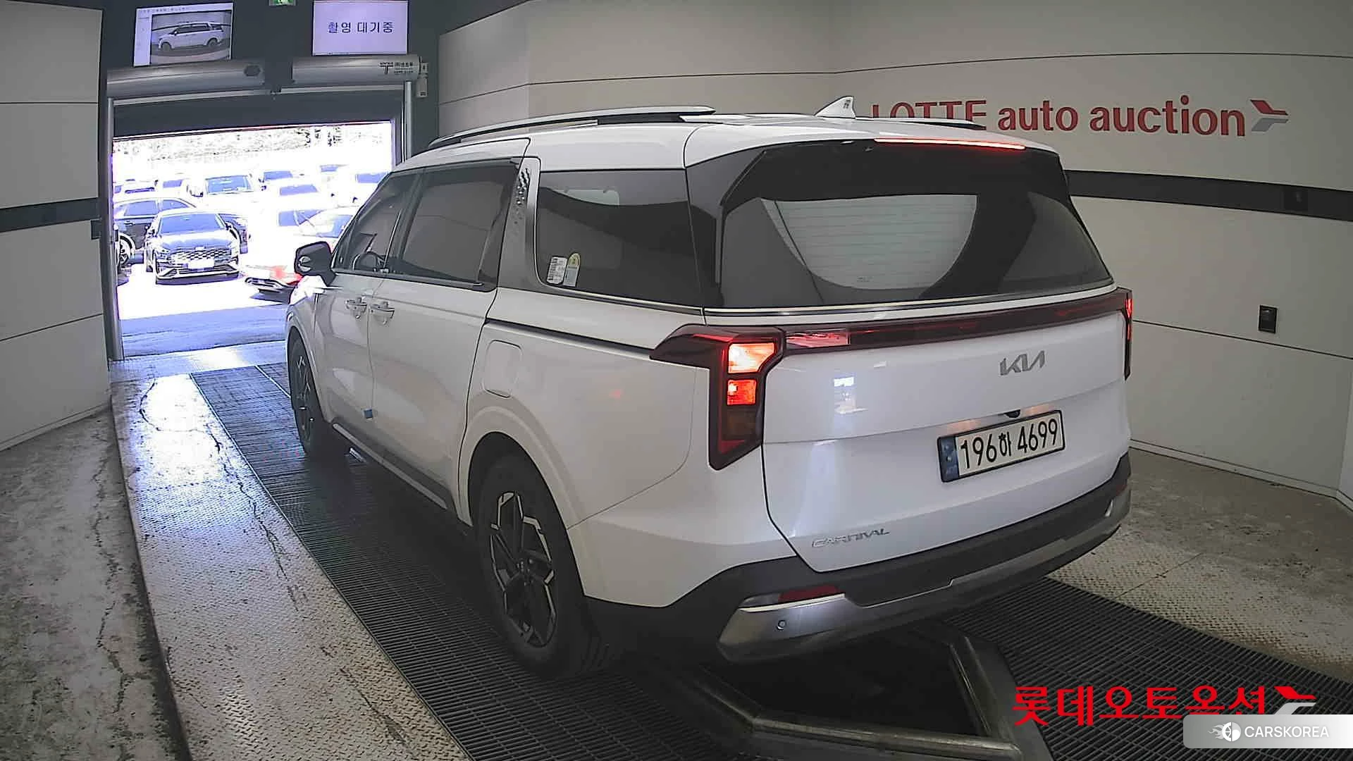 Kia Carnival id 4990050 из Кореи 36