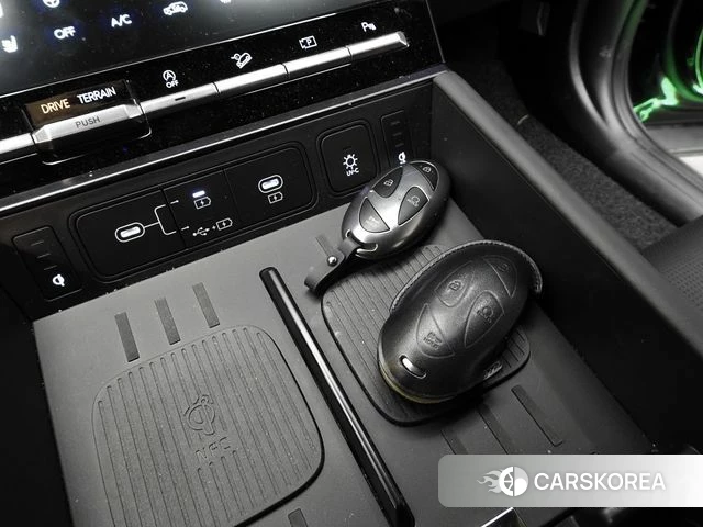 Hyundai Santa Fe (MX5) id 5015873 из Кореи 18