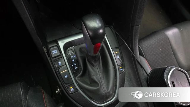 Hyundai Veloster (JS) id 4953152 из Кореи 19