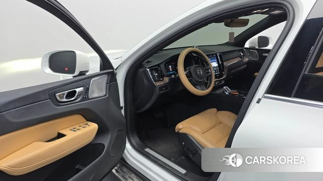 Volvo XC60 second Generation id 4904724 из Кореи 32