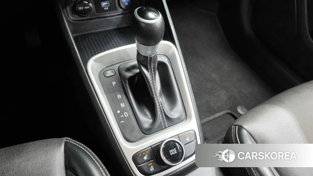 Hyundai Venue id 5004090 из Кореи 30