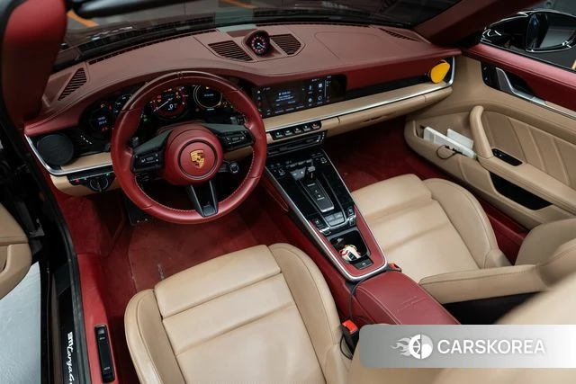 Porsche 911(992) id 5003024 из Кореи 11