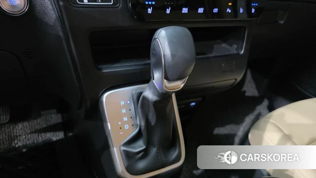 Hyundai Staria id 5052072 из Кореи 31