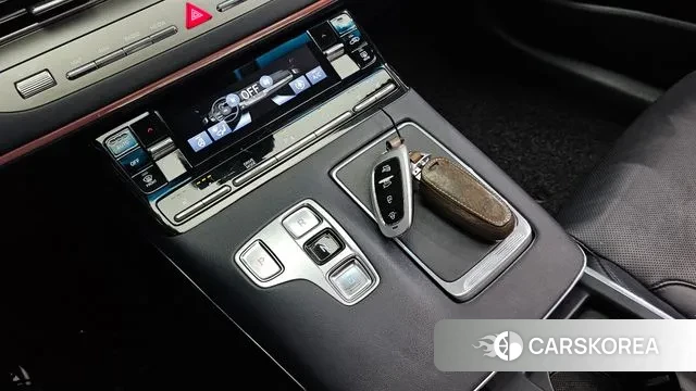 Hyundai The New Grandeur IG id 3703074 из Кореи 19
