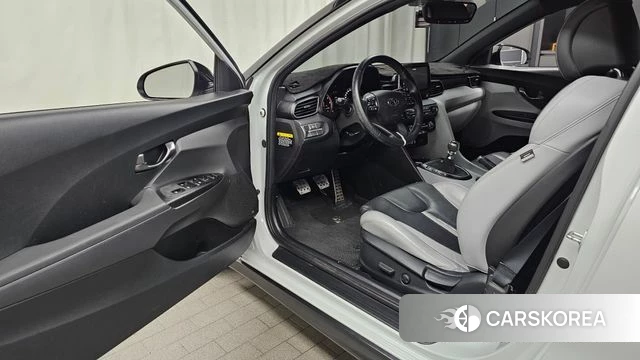 Hyundai Veloster (JS) id 4794469 из Кореи 29