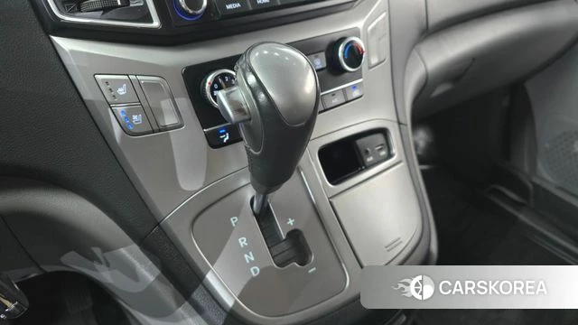 Hyundai The New Grand Starex id 5028373 из Кореи 19