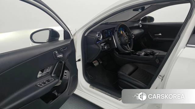 Mercedes-Benz A-Class W177 id 4967129 из Кореи 34