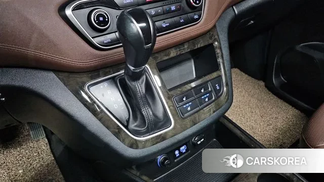 Hyundai The New Grand Starex id 3754260 из Кореи 19