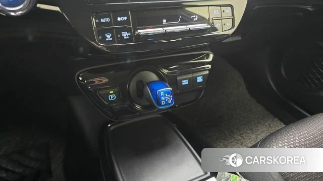 Toyota Prius 4th Generation id 4966383 из Кореи 31