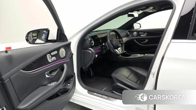 Mercedes-Benz E-Class W213 id 5046119 из Кореи 30