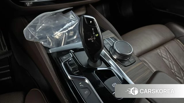 BMW 5 Series (G30) id 4978361 из Кореи 31