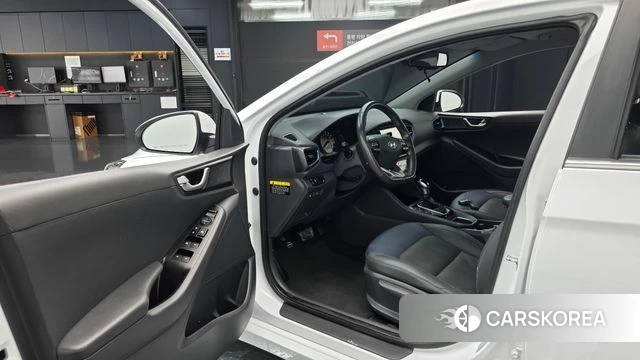 Hyundai Ionic Hybrid id 4647647 из Кореи 31