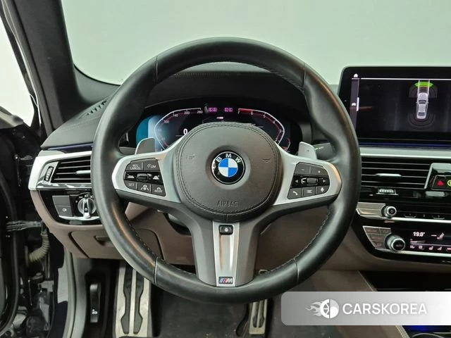 BMW 5 Series (G30) id 5002595 из Кореи 17