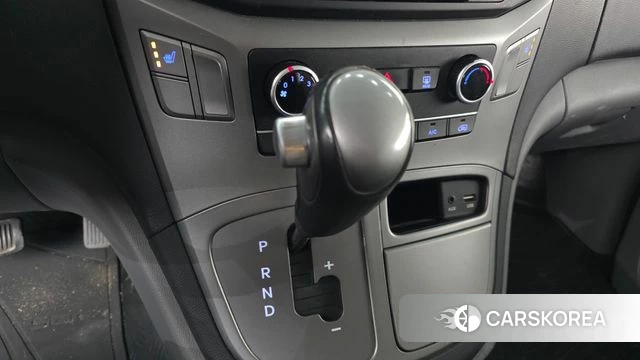 Hyundai The New Grand Starex id 5048298 из Кореи 29