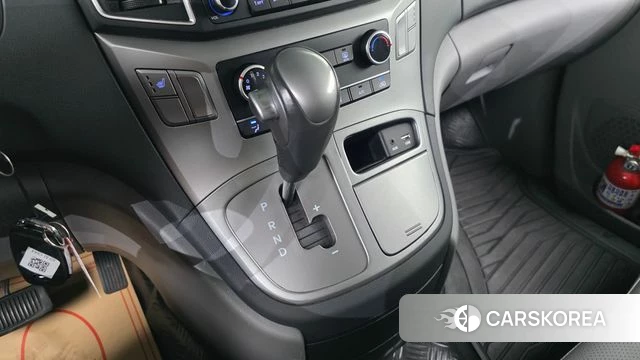 Hyundai The New Grand Starex id 4959440 из Кореи 29