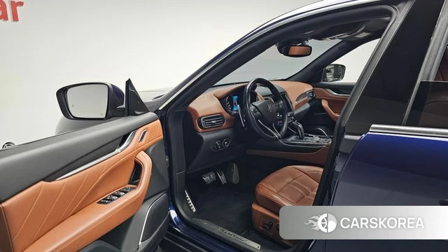 Maserati Levante id 4993020 из Кореи 32