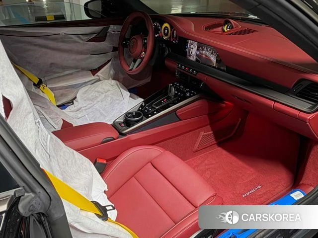 Porsche 911(992) id 4927794 из Кореи 9