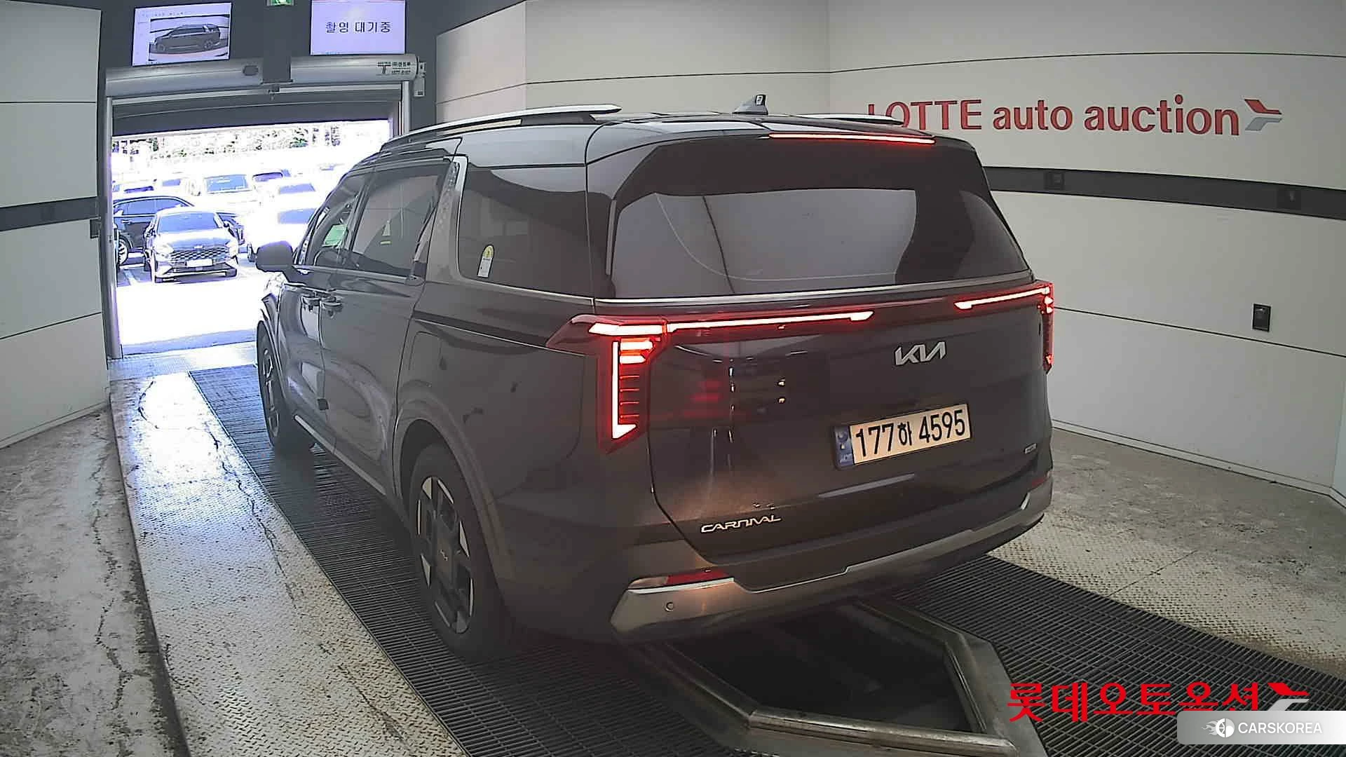 Kia Carnival Hybrid id 4990053 из Кореи 37