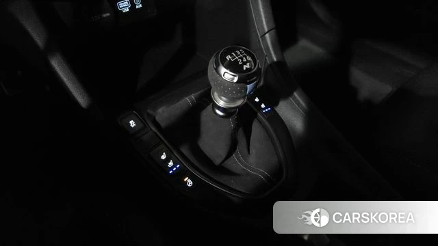 Hyundai Veloster (JS) id 4993101 из Кореи 32