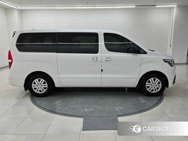 Hyundai The New Grand Starex id 4525268 из Кореи 19