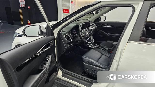 Kia Seltos id 4987500 из Кореи 31